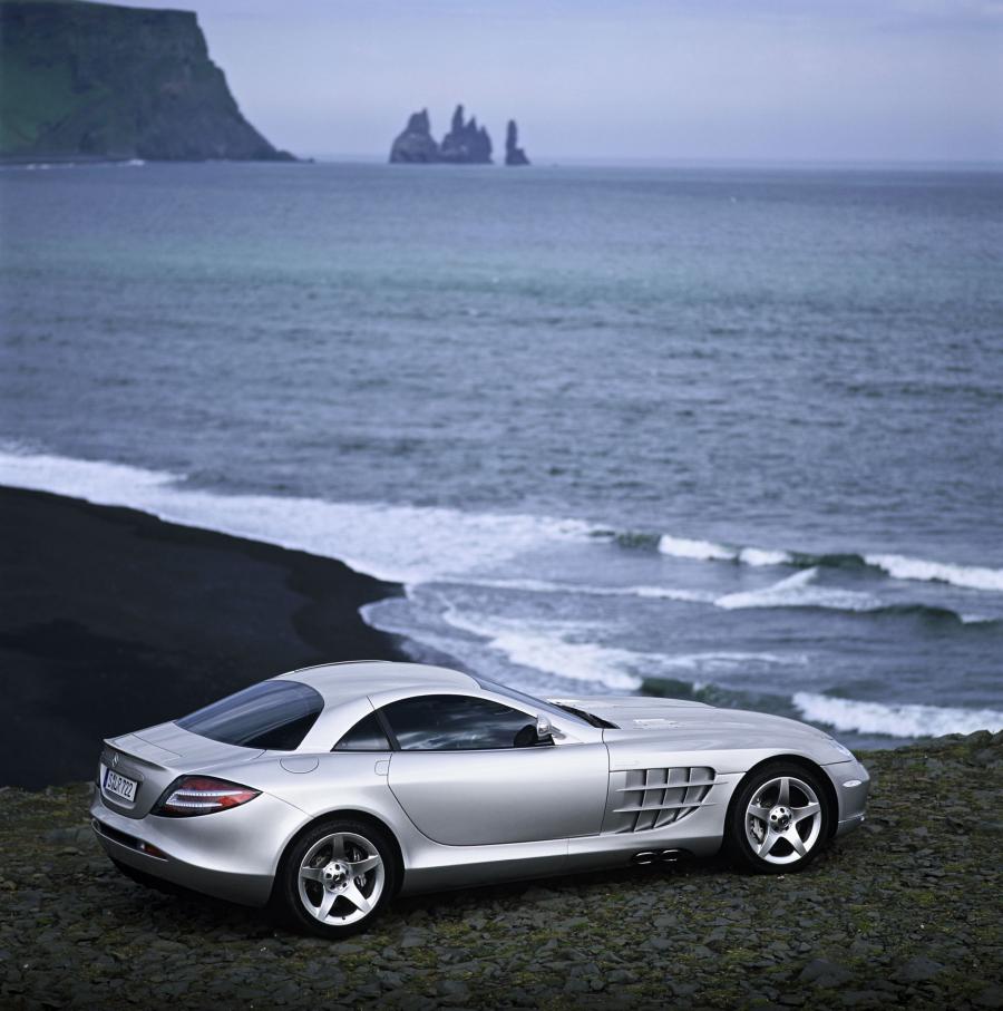  Mercedes-Benz SLR McLaren 2003 года  (фото 176 из 319)
